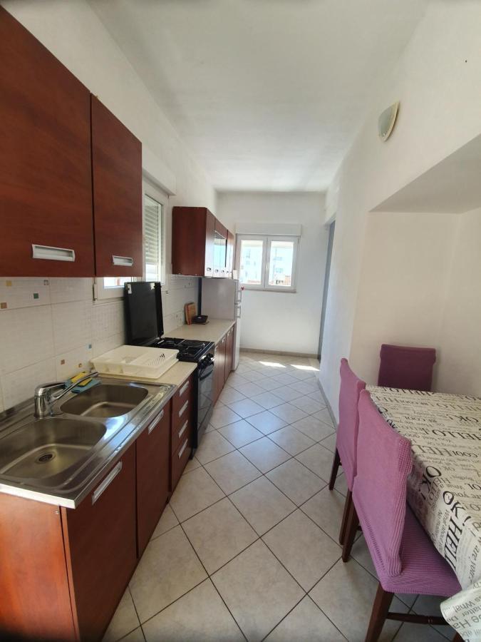 Apartman Dusanka Jovic Makarska Esterno foto